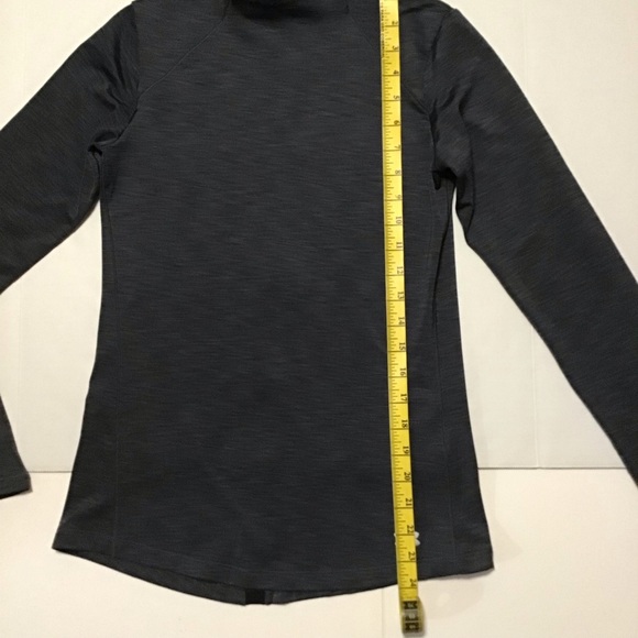 Under Armour Cold Gear Women’s Pullover Mock Neck - Picture 3 of 5